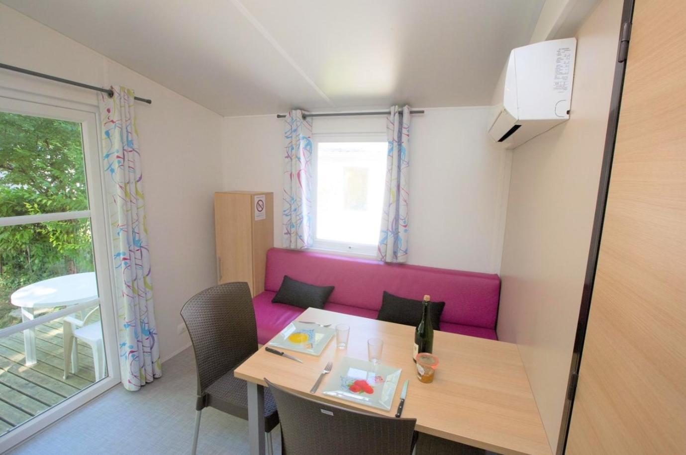 Camping Le Pre Des Moines Gouvieux Chambre photo
